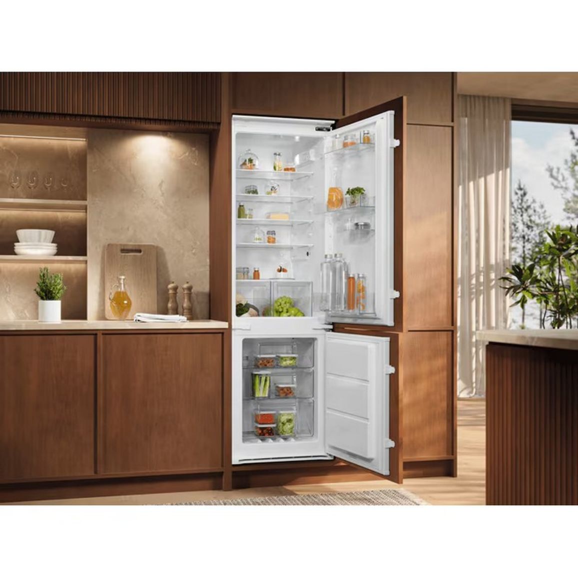 Вбудований комбінований холодильник ENT6NE18S Electrolux Вбудований комбінований холодильник ENT6NE18S Electrolux