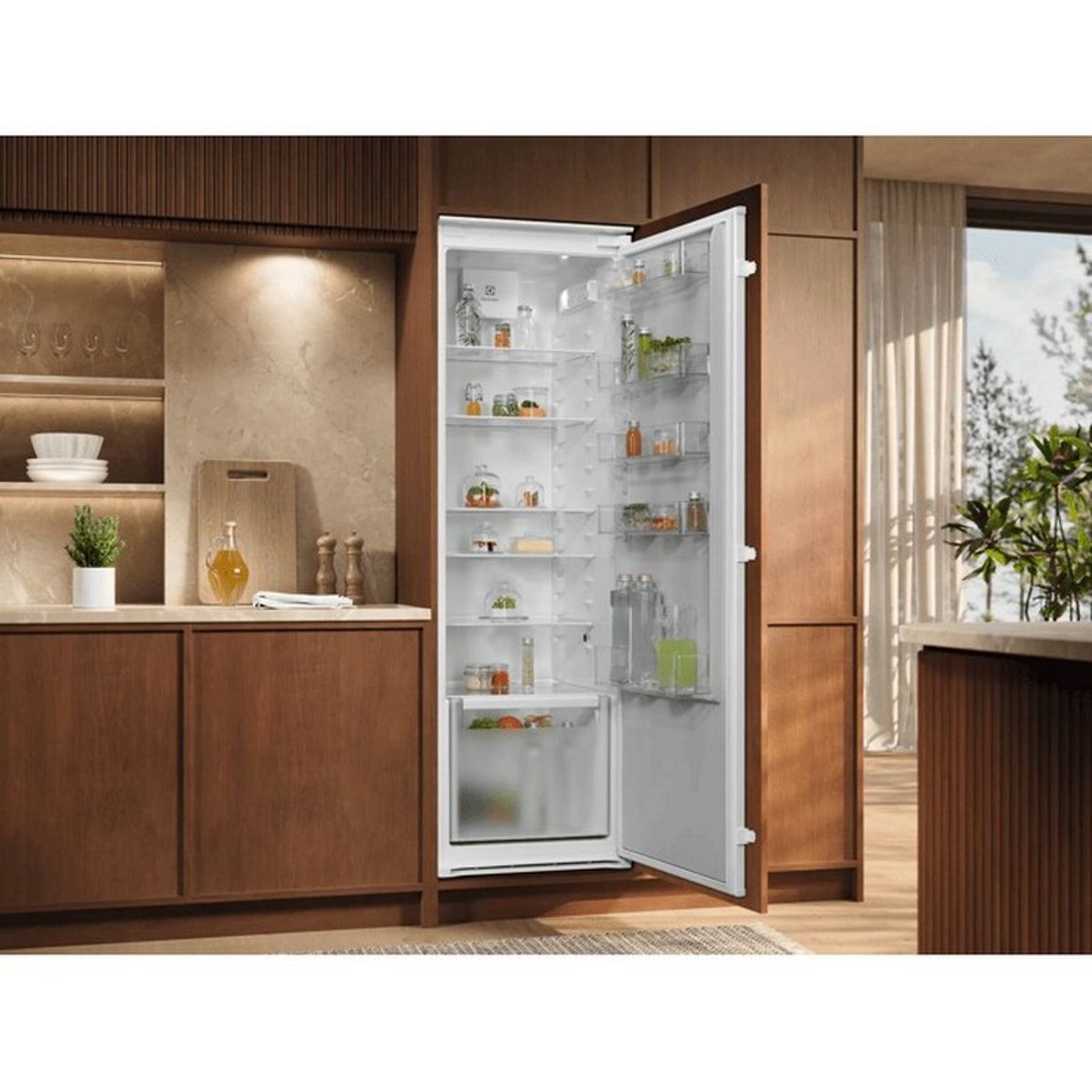 Вбудована холодильна камера ERD6DE18S4 Electrolux Вбудована холодильна камера ERD6DE18S4 Electrolux