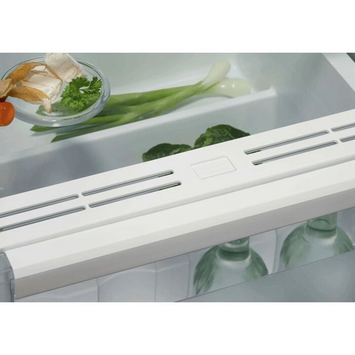 Вбудована холодильна камера ERD6DE18S4 Electrolux Вбудована холодильна камера ERD6DE18S4 Electrolux