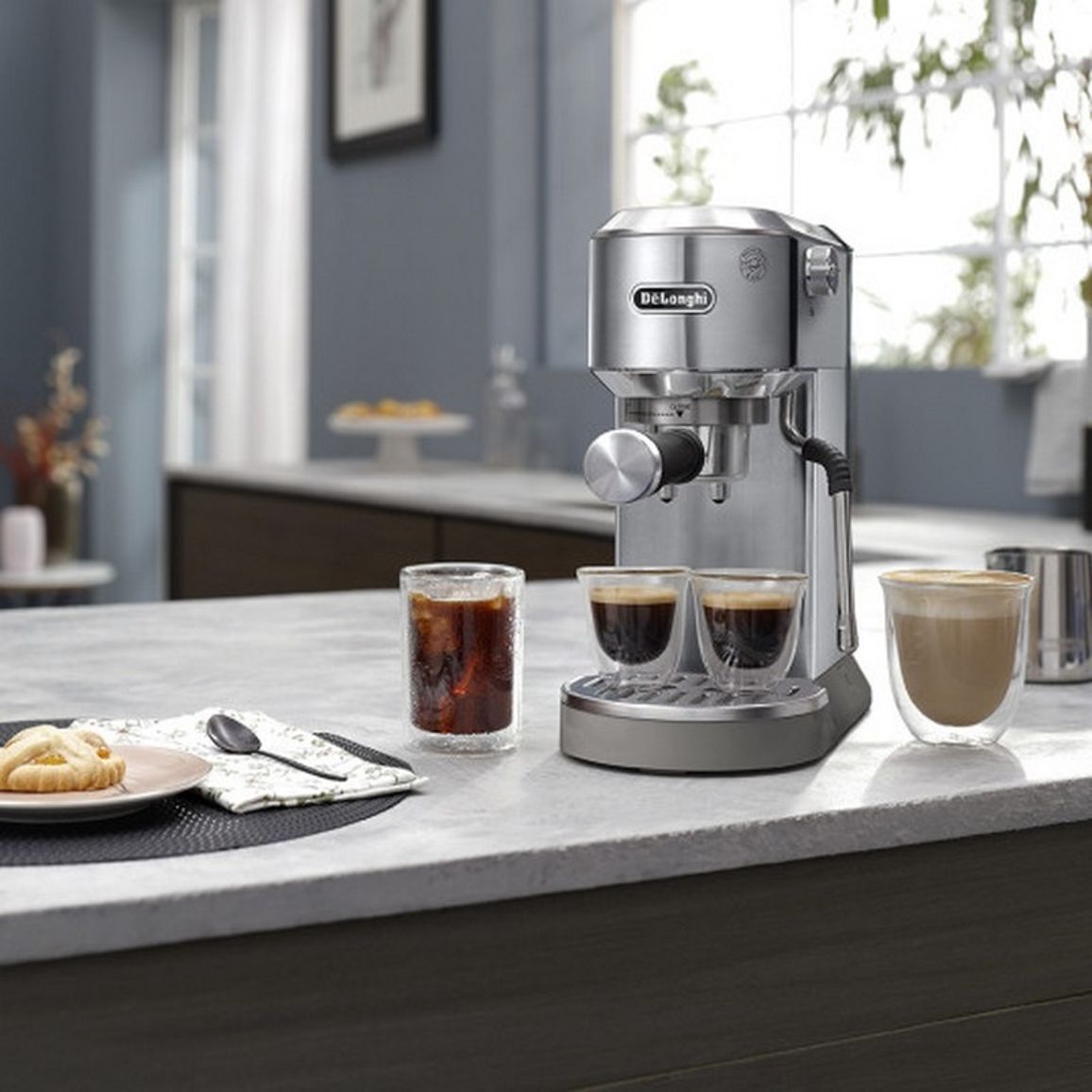 Кавоварка EC 890.M DeLonghi Кавоварка EC 890.M DeLonghi