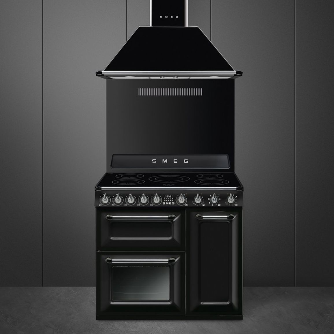 Варильний центр TR93IBL2 чорний Smeg (VICTORIA)