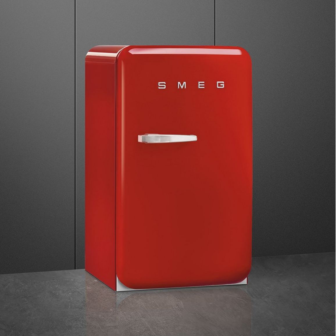 Холодильник однодверний FAB10HRRD6 червоний Smeg (50'S RETRO STYLE) Холодильник однодверний FAB10HRRD6 червоний Smeg (50'S RETRO STYLE)