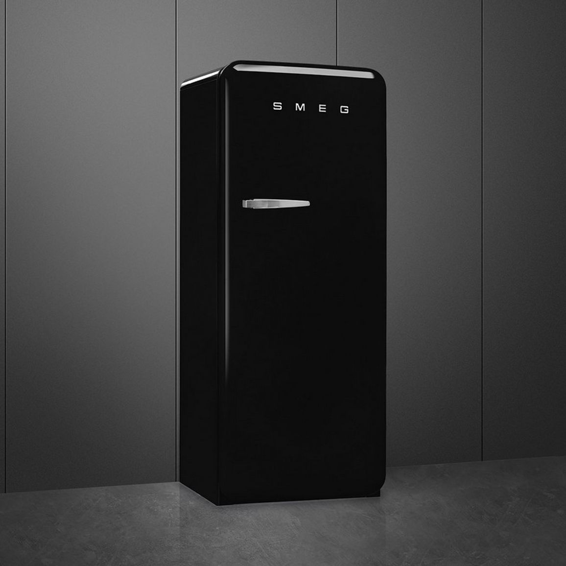 Холодильник однодверний FAB28RBL6 чорний Smeg (50'S RETRO STYLE) Холодильник однодверний FAB28RBL6 чорний Smeg (50'S RETRO STYLE)