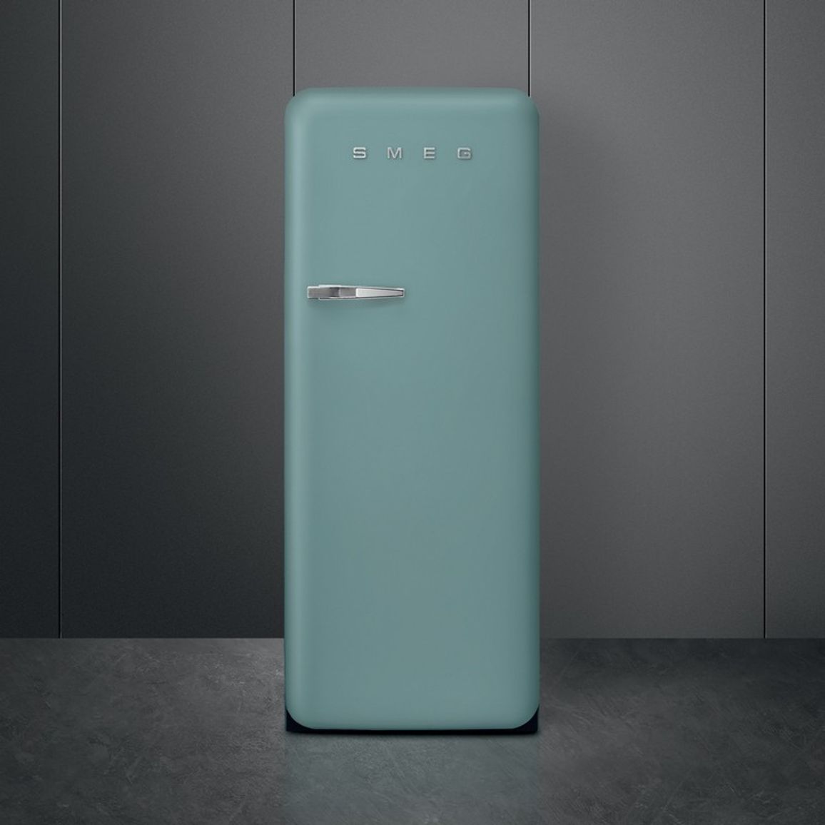 Холодильник однодверний FAB28RDEG6 смарагдовий Smeg (50'S RETRO STYLE) Холодильник однодверний FAB28RDEG6 смарагдовий Smeg (50'S RETRO STYLE)