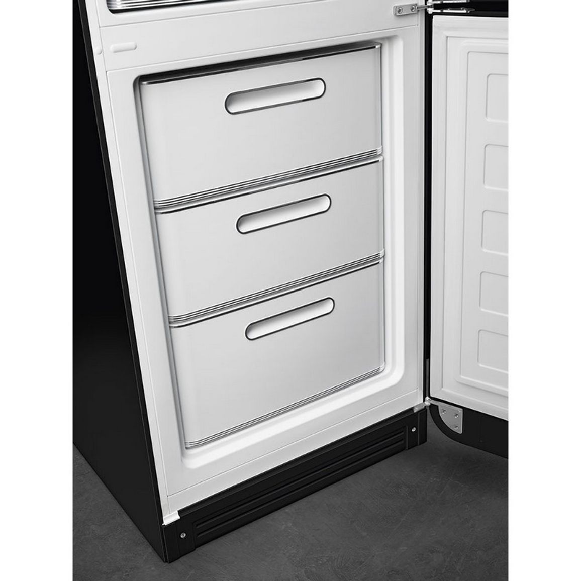 Комбінований холодильник FAB32RBL6 чорний Smeg (50'S RETRO STYLE) Комбінований холодильник FAB32RBL6 чорний Smeg (50'S RETRO STYLE)