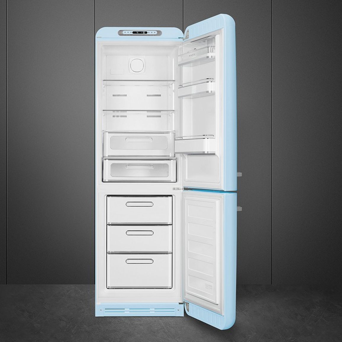 Комбінований холодильник FAB32RPB6 пастельно-блакитний Smeg (50'S RETRO STYLE) Комбінований холодильник FAB32RPB6 пастельно-блакитний Smeg (50'S RETRO STYLE)