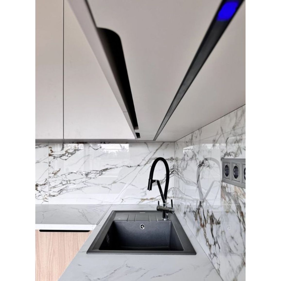 ІЧ сенсорний вимикач SMART в профіль на дотик з димув, 12V / 24V, 60W / 120W