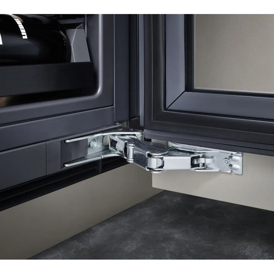 Вбудована винна шафа UWpri 3782 Vinidor Selection Liebherr