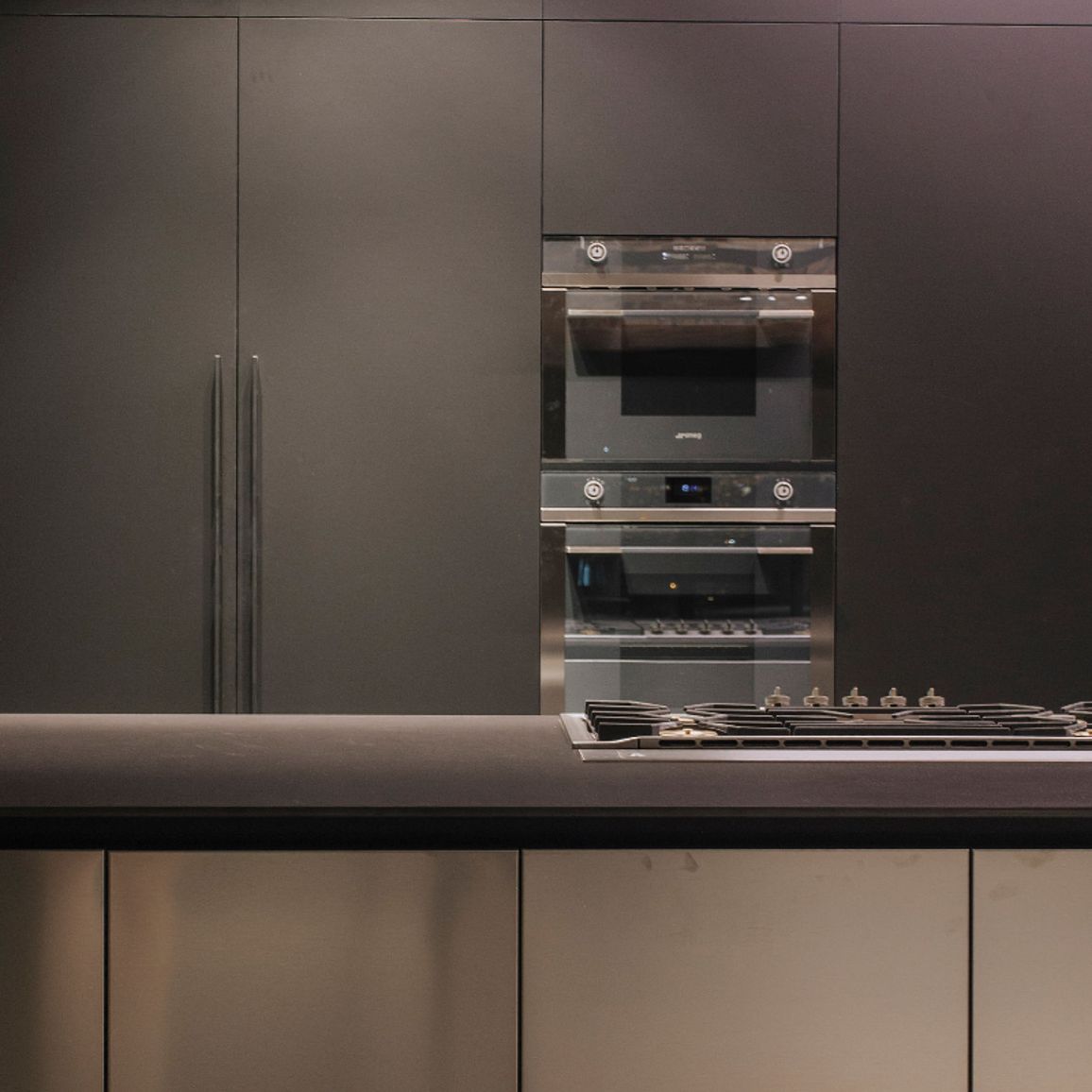 Керамогранит NEOLITH Fusion Nero satin 12 мм 3200Х1600 Керамогранит NEOLITH Fusion Nero satin 12 мм 3200Х1600