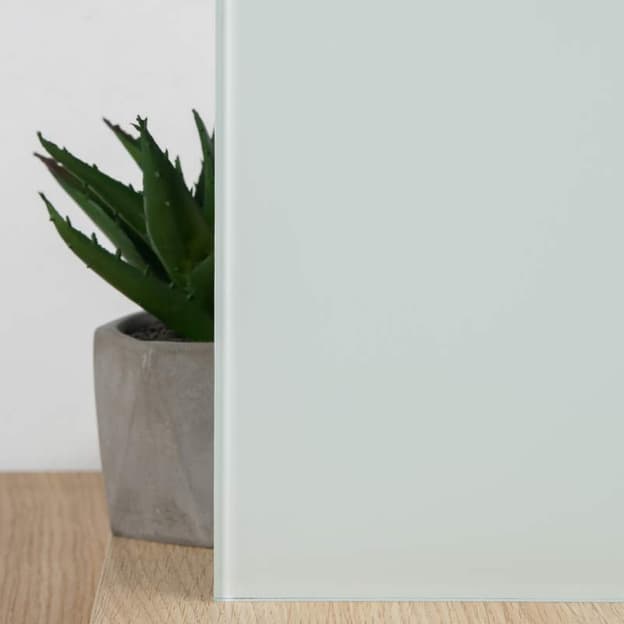 Стекло фасадное 4 мм Lacobel Soft White 9010 Стекло фасадное 4 мм Lacobel Soft White 9010