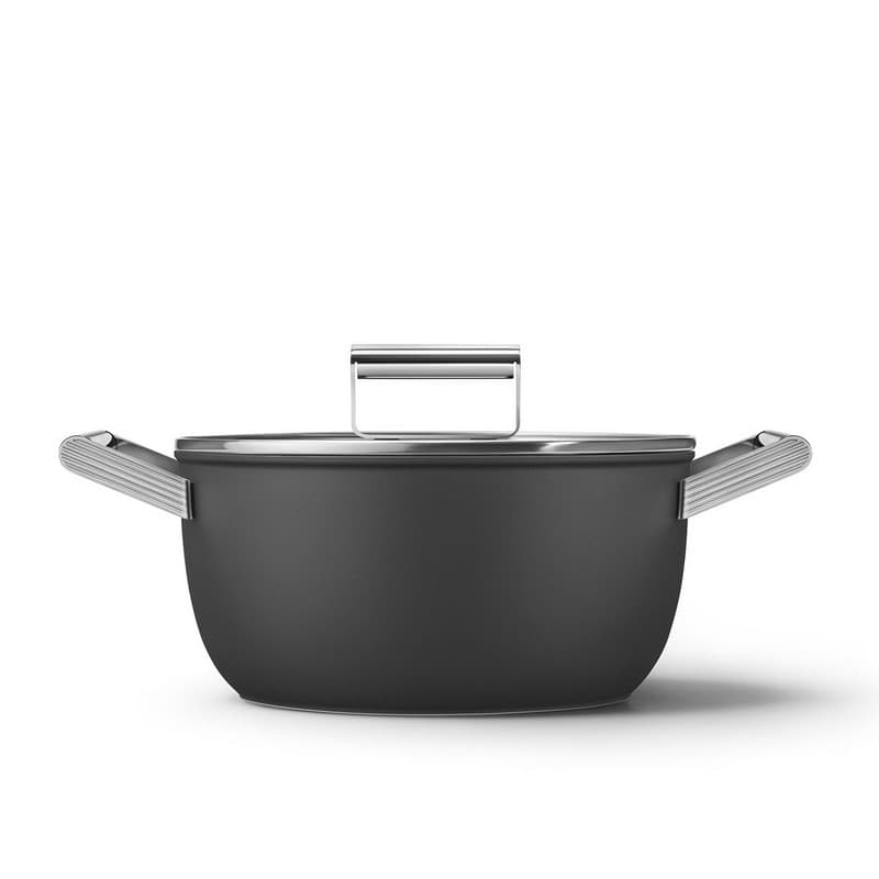 Каструля CSF2412BLM 24 см, з кришкою, керамічне покриття, чорний матовий Smeg (50'S RETRO STYLE) Каструля CSF2412BLM 24 см, з кришкою, керамічне покриття, чорний матовий Smeg (50'S RETRO STYLE)