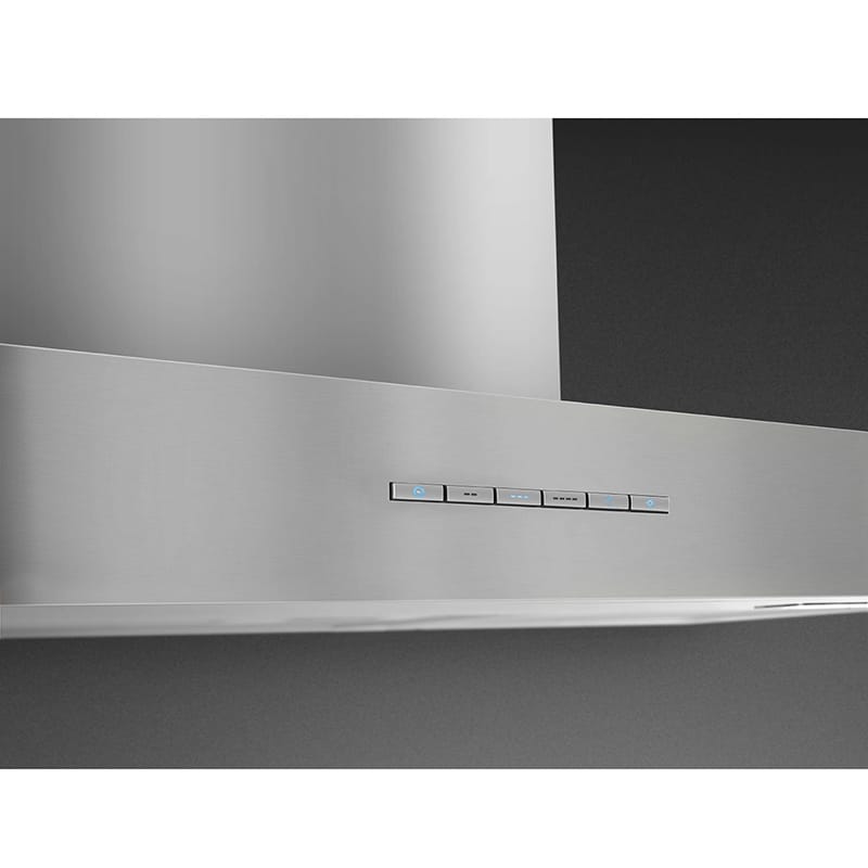 Вытяжка пристенная 70см KBT700XE Smeg Вытяжка пристенная 70см KBT700XE Smeg