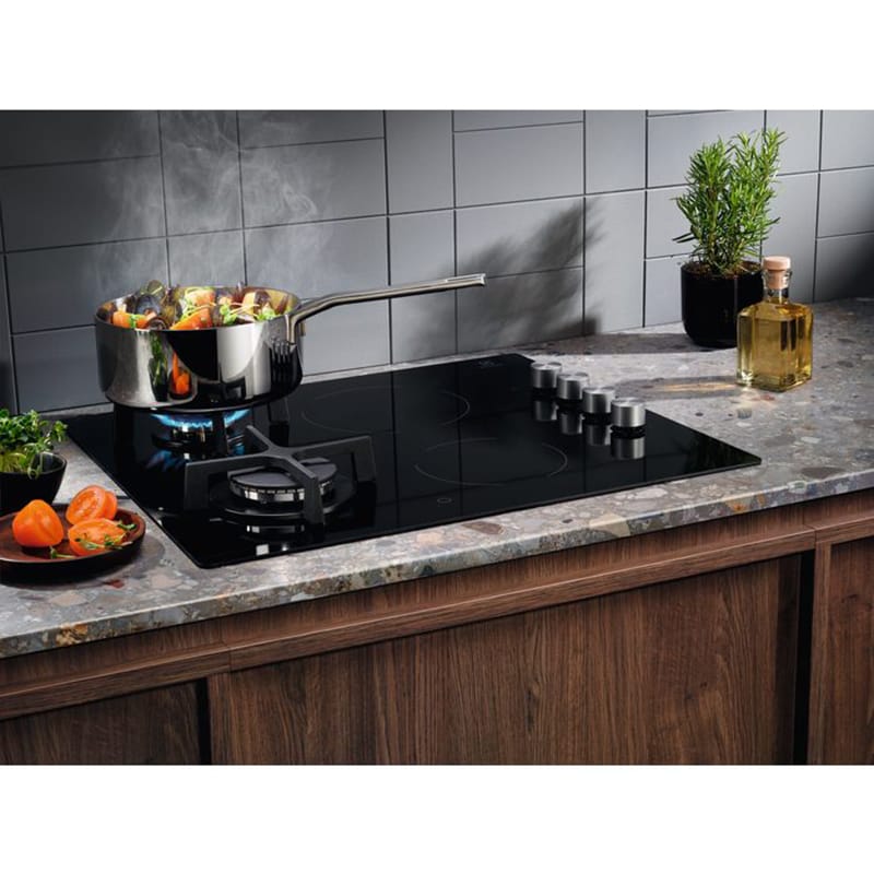 Варильна поверхня комбінована EGE6172NOK 60см чорний Electrolux Варильна поверхня комбінована EGE6172NOK 60см чорний Electrolux
