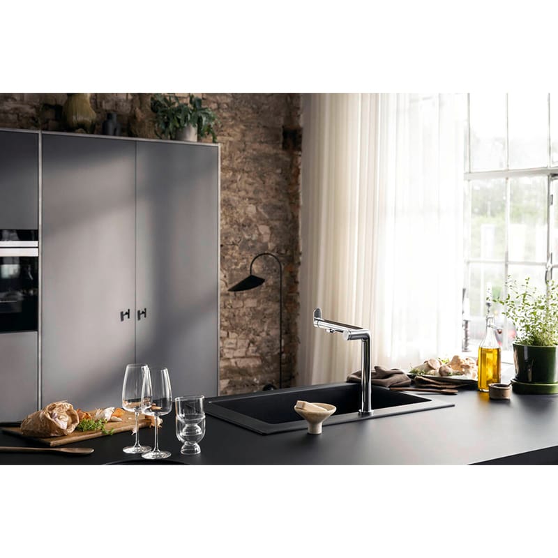 Смеситель для кухни Aqittura M91 FilterSystem 240 хром Hansgrohe (76804000) Смеситель для кухни Aqittura M91 FilterSystem 240 хром Hansgrohe (76804000)