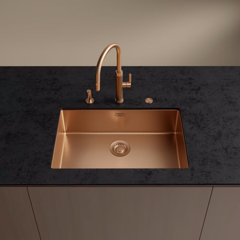 Змішувач Mythos Masterpiece Pull Out (ламінарний потік) і душем, PVD copper Franke (115.0711.557) Змішувач Mythos Masterpiece Pull Out (ламінарний потік) і душем, PVD copper Franke (115.0711.557)