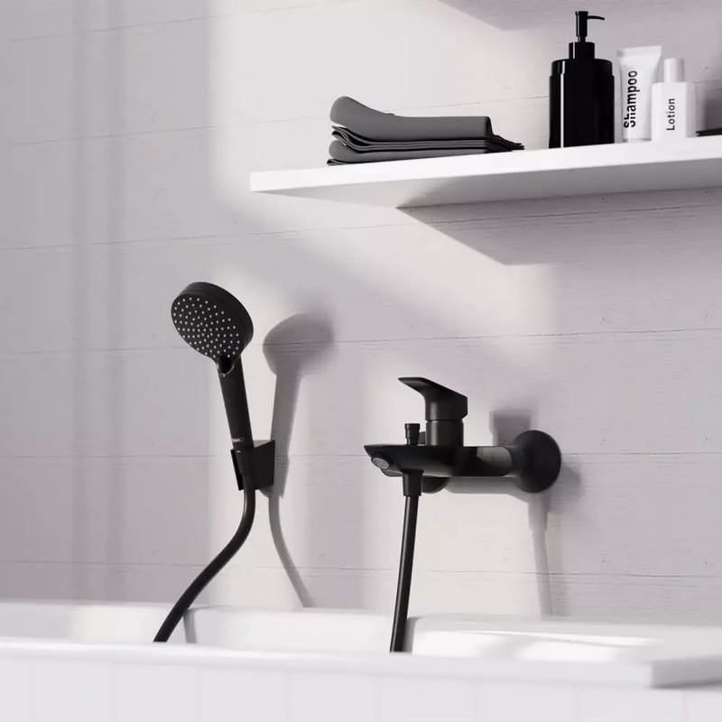 Смеситель Logis для ванны, Matt Black Hansgrohe (71400670) Смеситель Logis для ванны, Matt Black Hansgrohe (71400670)