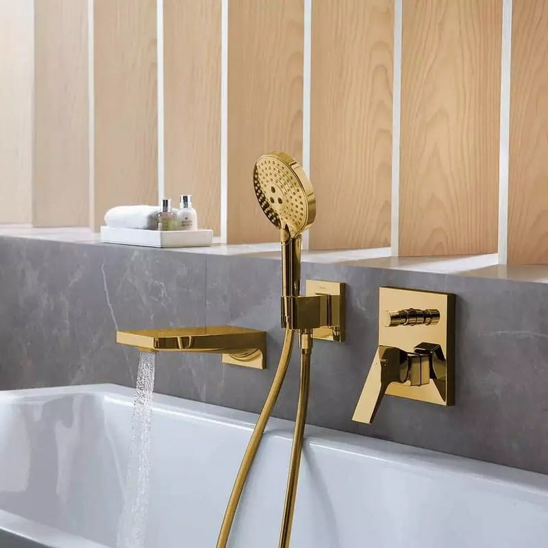 Смеситель для ванны и душа Metropol Polished Gold Optic Hansgrohe (32545990) Смеситель для ванны и душа Metropol Polished Gold Optic Hansgrohe (32545990)