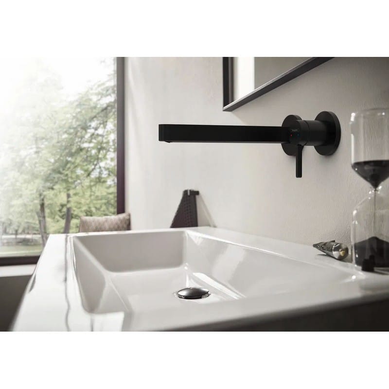 Смеситель для умывальника Finoris 225 из стены Matt Black Hansgrohe (76050670) Смеситель для умывальника Finoris 225 из стены Matt Black Hansgrohe (76050670)