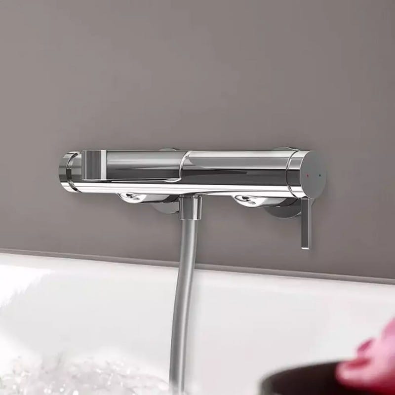 Смеситель для душа/ванны Finoris настенный монтаж Chrome Hansgrohe (76420000) Смеситель для душа/ванны Finoris настенный монтаж Chrome Hansgrohe (76420000)