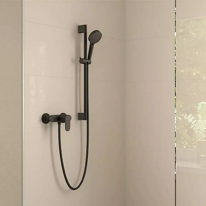 Смеситель для душа Vernis Blend Matt Black Hansgrohe (71640670) Смеситель для душа Vernis Blend Matt Black Hansgrohe (71640670)