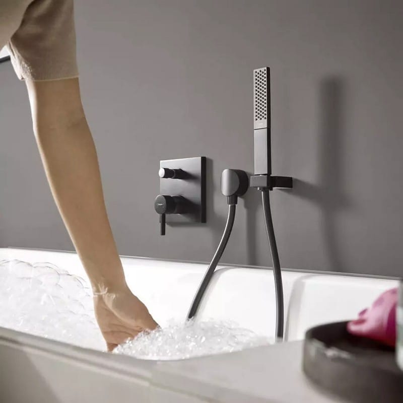 Змішувач для ванни/душа Finoris прихованого монтажу верхня частина, Matt Black Hansgrohe (76415670)