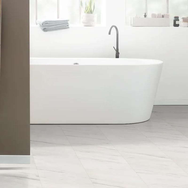 Ламинат Egger Kingsize V4 ELF812 Мармур Леванто білий AQUA+ 32/AC4 (уп.=2,53 м.кв.) NEW 1292х327х8мм Ламинат Egger Kingsize V4 ELF812 Мармур Леванто білий AQUA+ 32/AC4 (уп.=2,53 м.кв.) NEW 1292х327х8мм