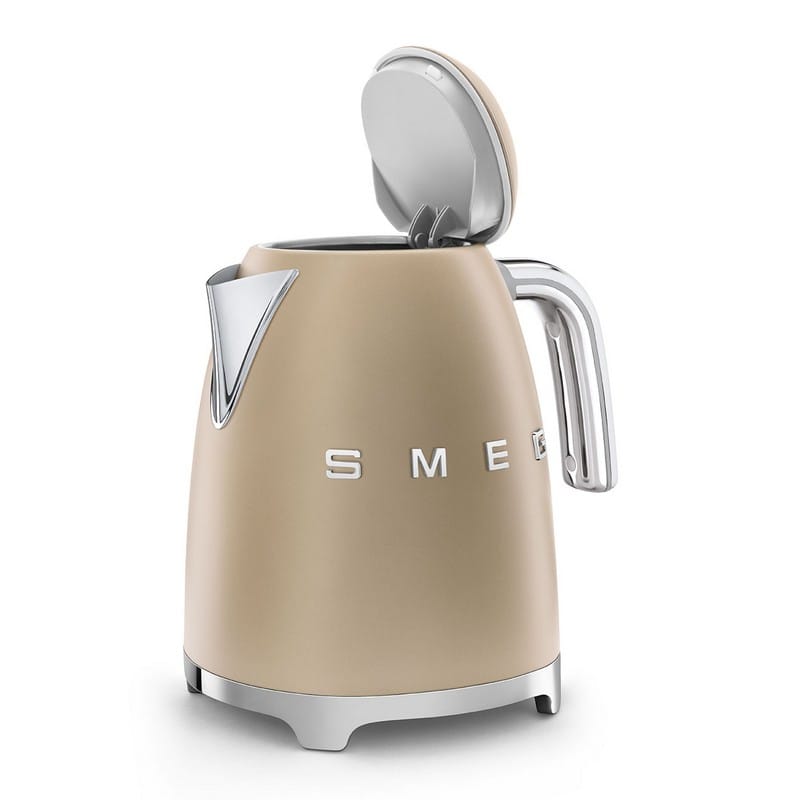Чайник електричний KLF03CHMEU 1,7л шампань матовий Smeg (50'S RETRO STYLE) Чайник електричний KLF03CHMEU 1,7л шампань матовий Smeg (50'S RETRO STYLE)